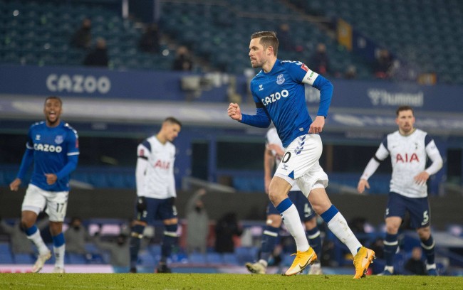 论也随之被 论也随之被